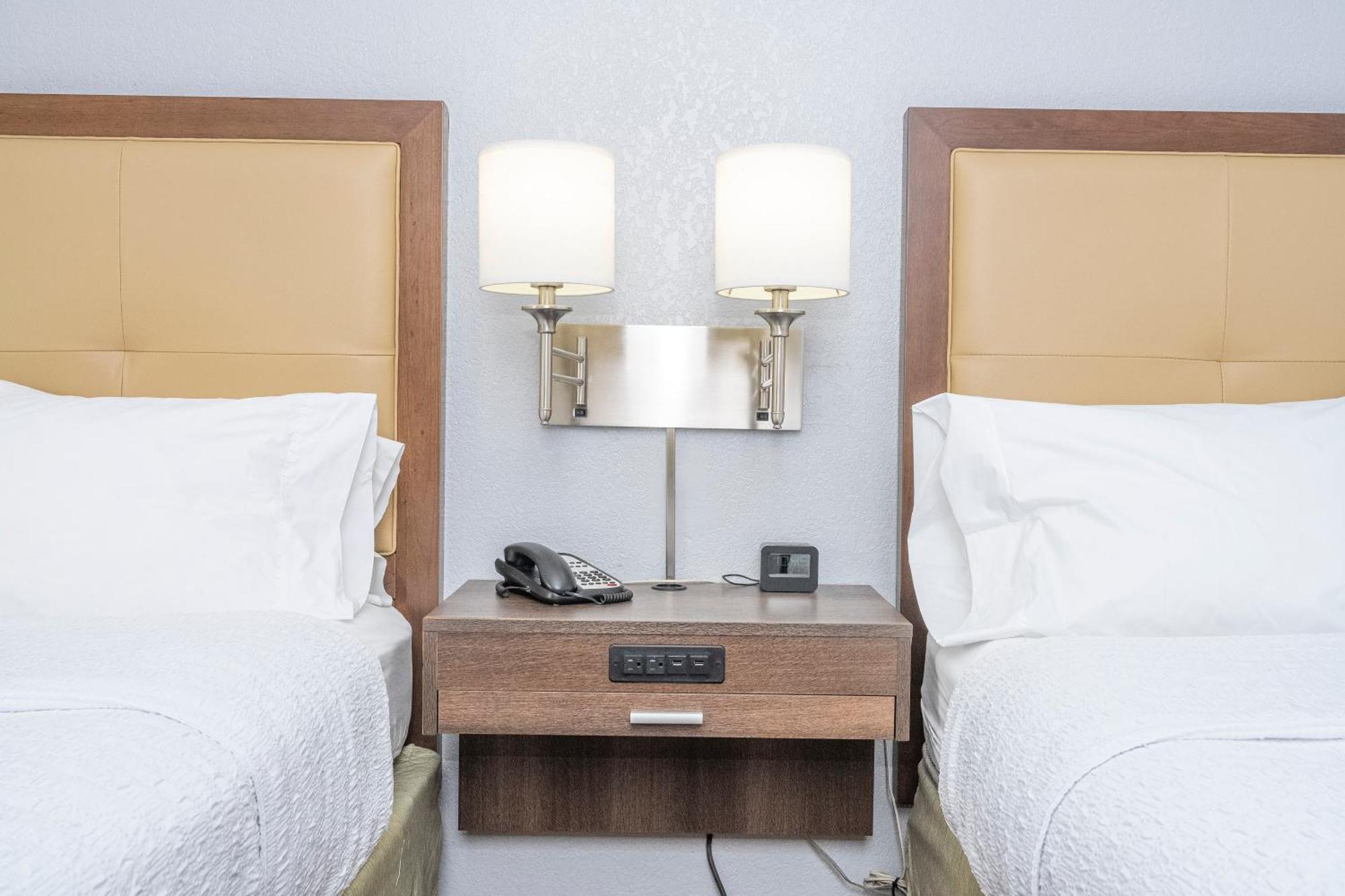 Hampton Inn By Hilton Spring Hill Timber Pines Экстерьер фото